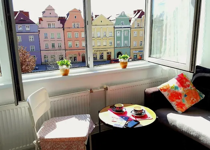 Przy Starowce - Stella - 2 Osobne Sypialnie, 2 Separate Bedrooms In Old Town - Main Square, Amazing View, Location! Boleslawiec (Lower Silesia)